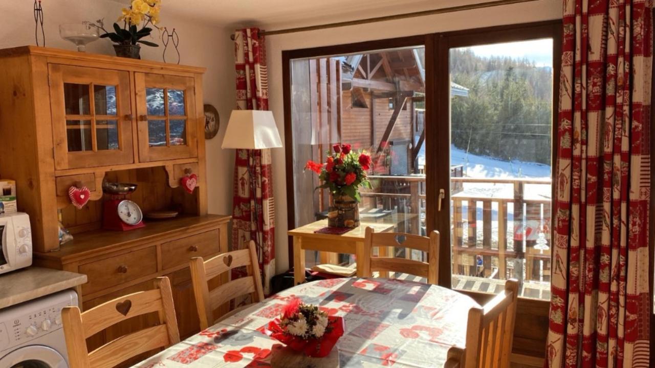 Ferienwohnung Eden Sur Les Pistes Avec Vue Panoramique Sur La Vallee La Joue du Loup Exterior foto