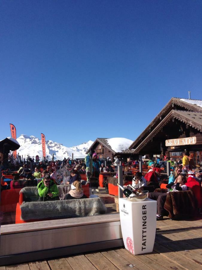 Eden Sur Les Pistes Avec Vue Panoramique Sur La Vallee La Joue du Loup Exterior foto